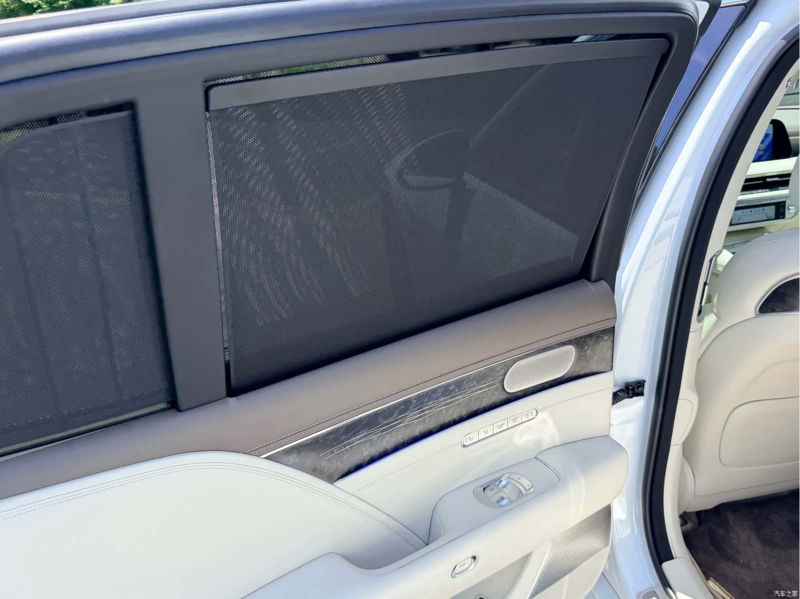 Genesis G90, 2023 10