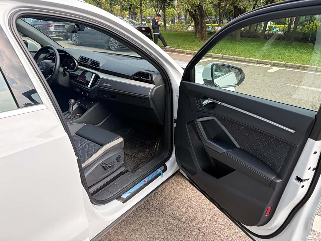 Audi Q3, 2025 27