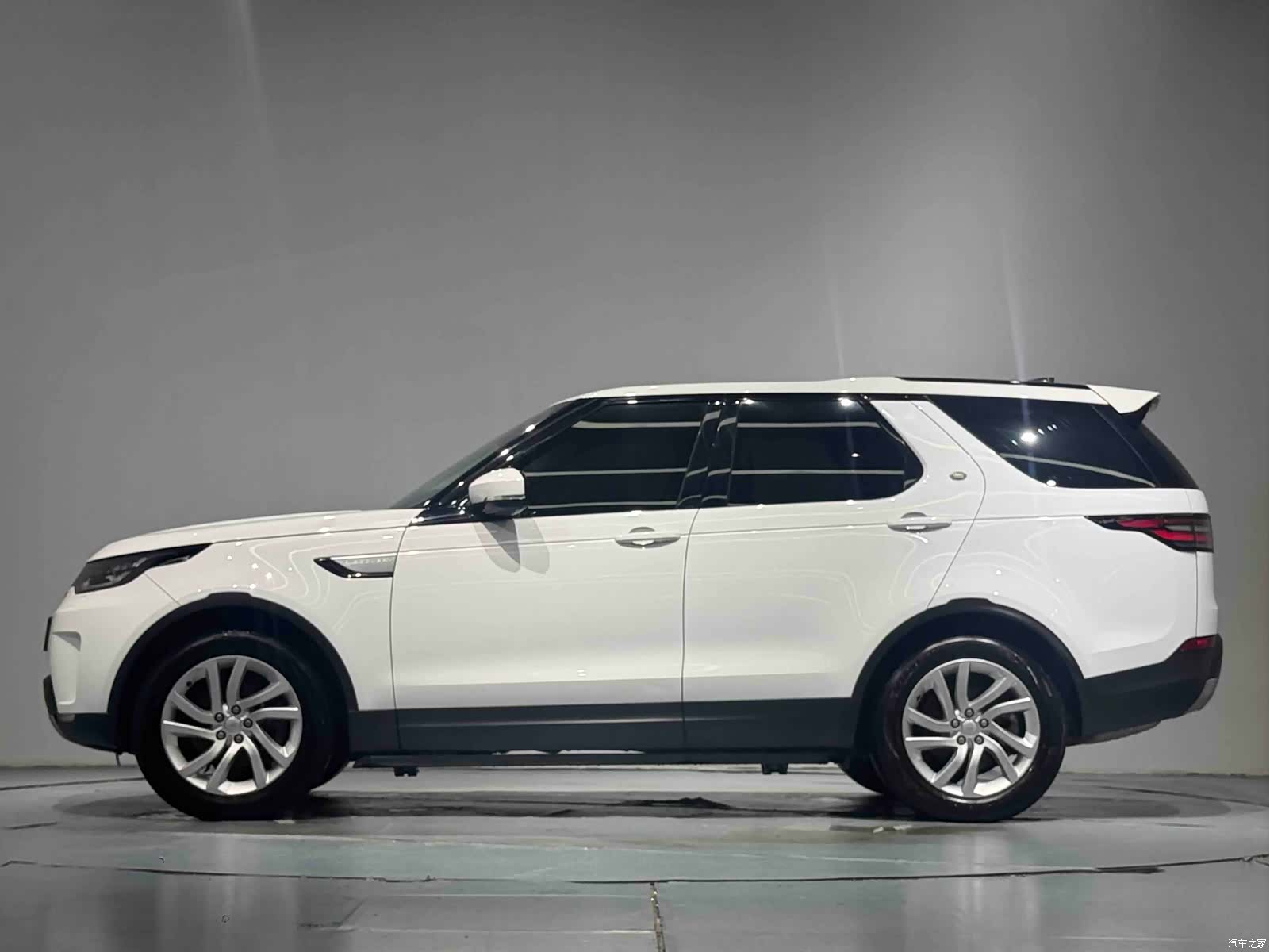 Land Rover Discovery, 2017 16