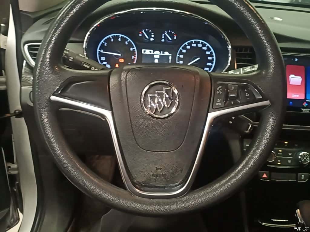 Buick Encore, 2016 11