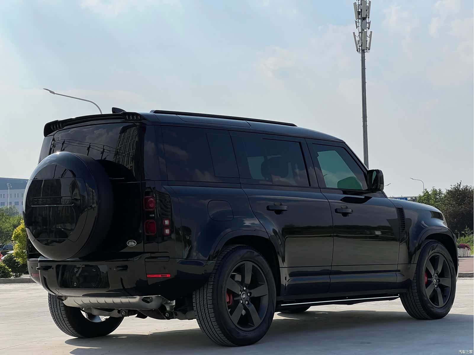 Land Rover Defender, 2026 23
