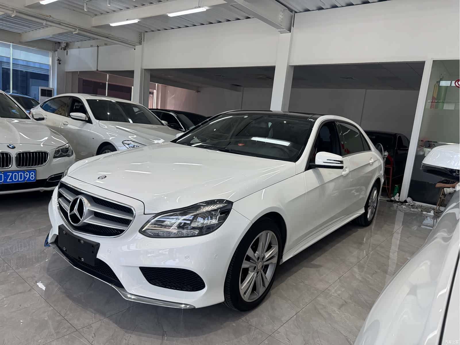 Mercedes-Benz E-Class, 2015 1