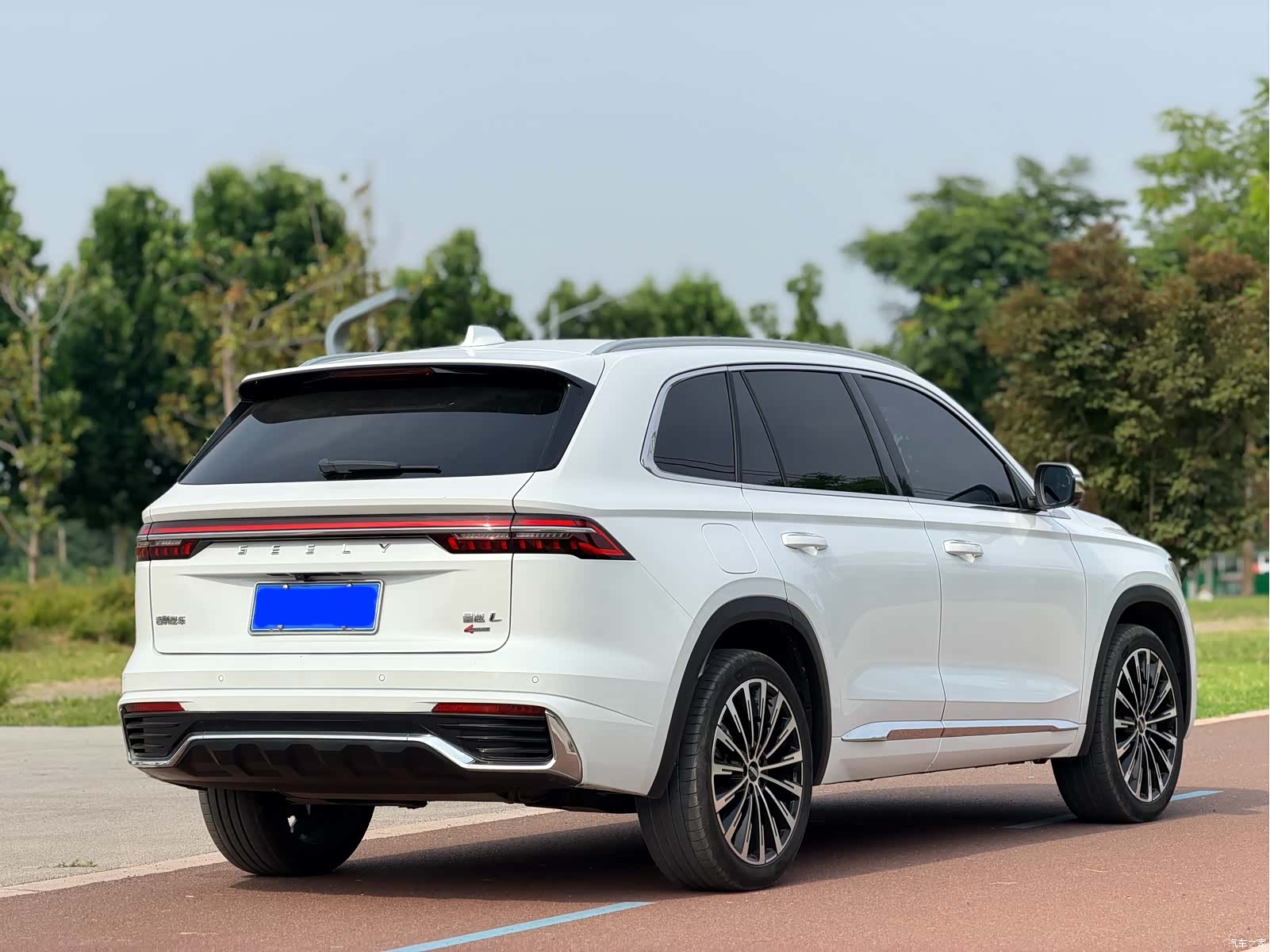 Geely Xingyue L, 2025 6