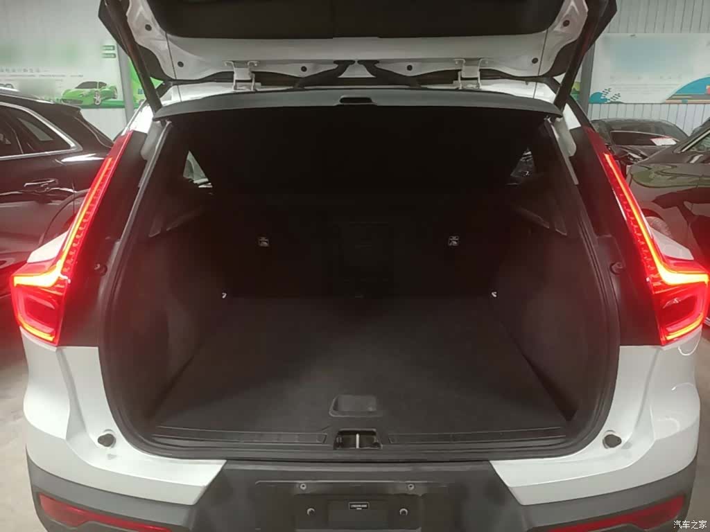 Volvo XC40, 2021 15