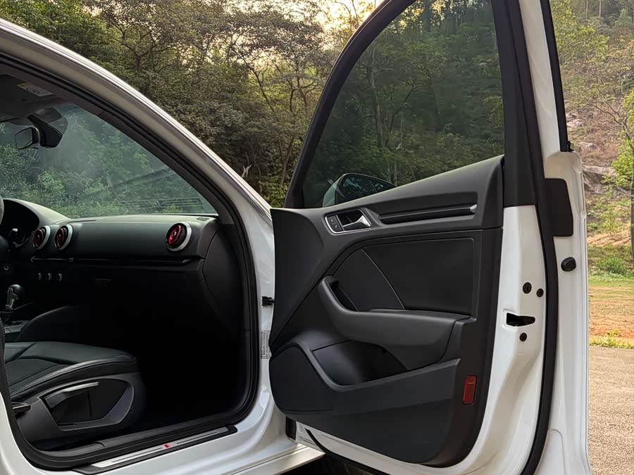 Audi A3 2019, фото 17