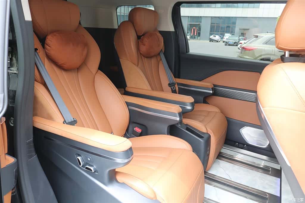Hongqi HQ9, 2024 15