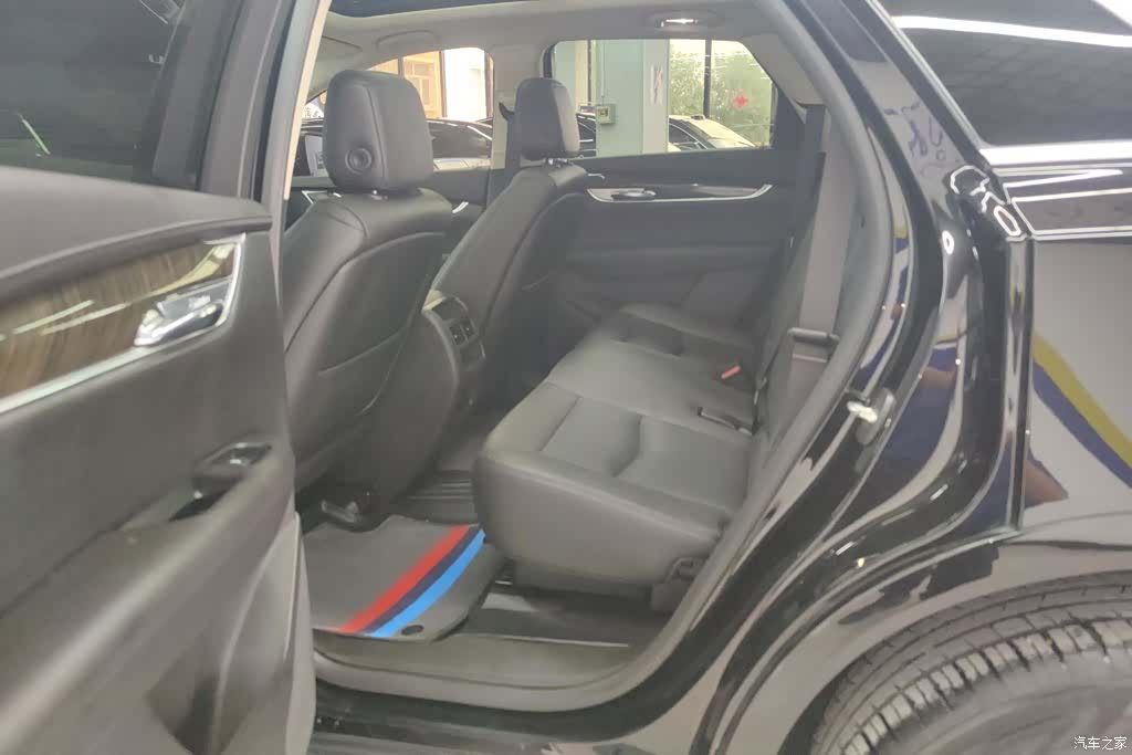 Cadillac XT5, 2017 11