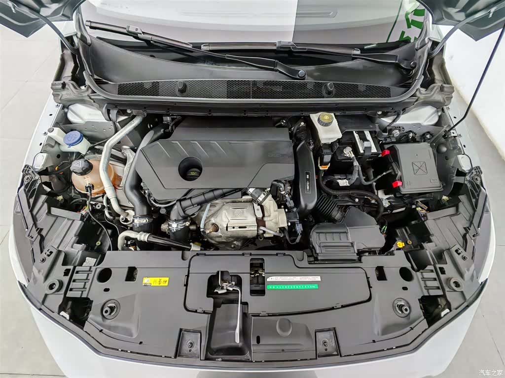 Peugeot 408, 2023 6