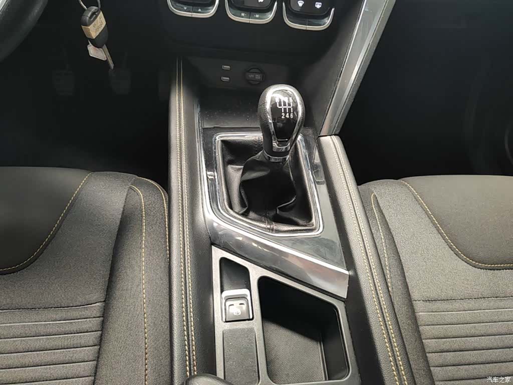 BAIC X3, 2020 14