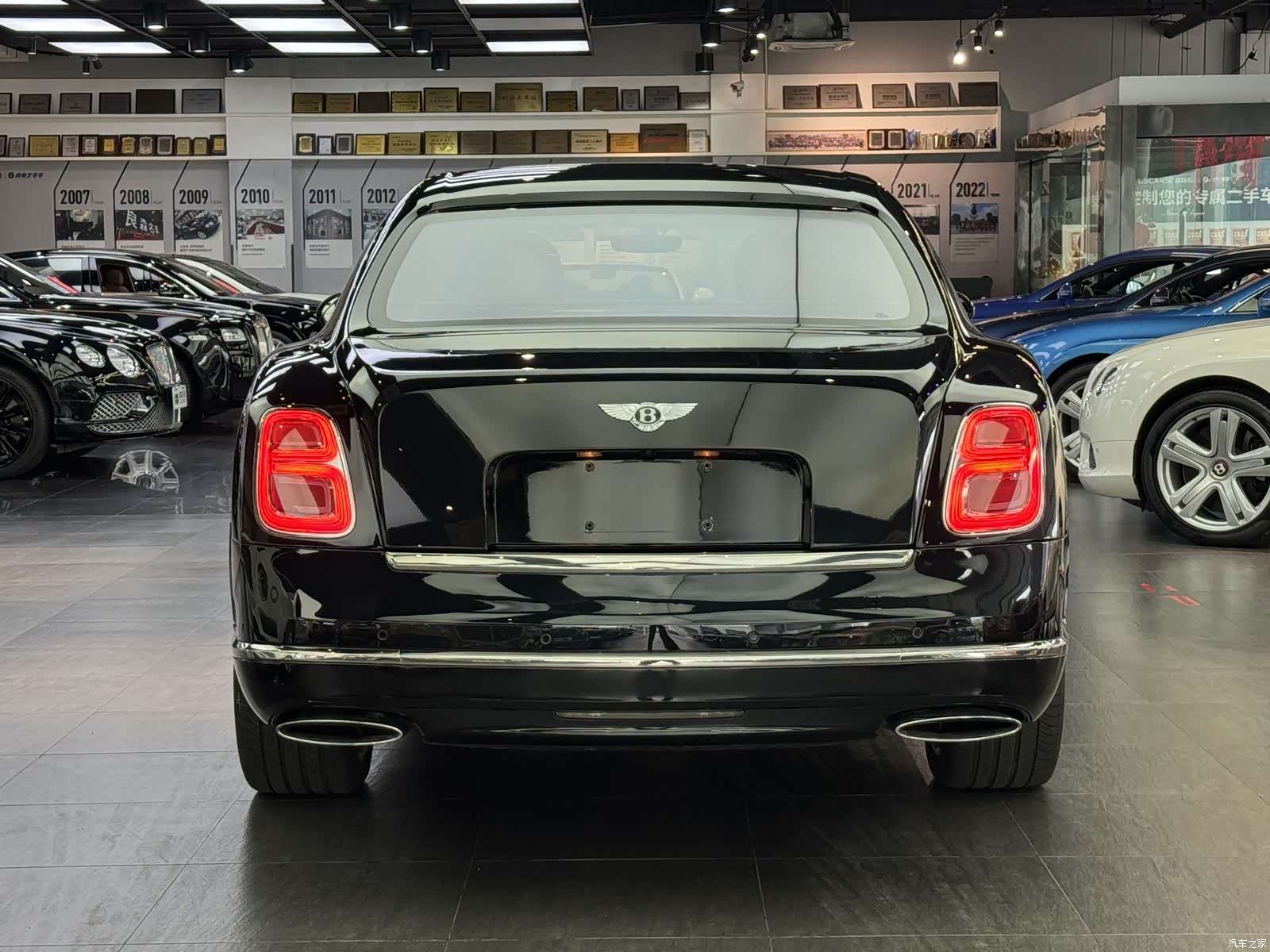 Bentley Mulsanne, 2018 все фото