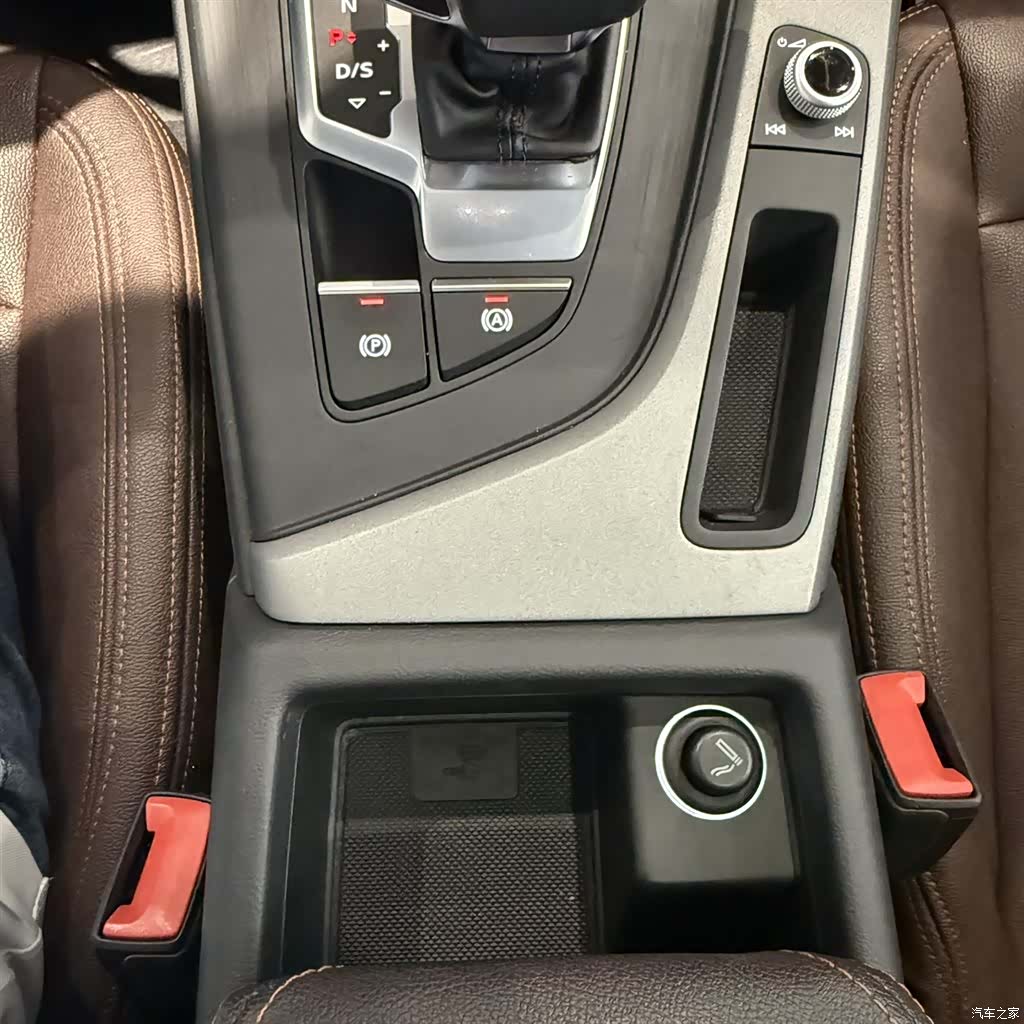 Audi A4L, 2019 15