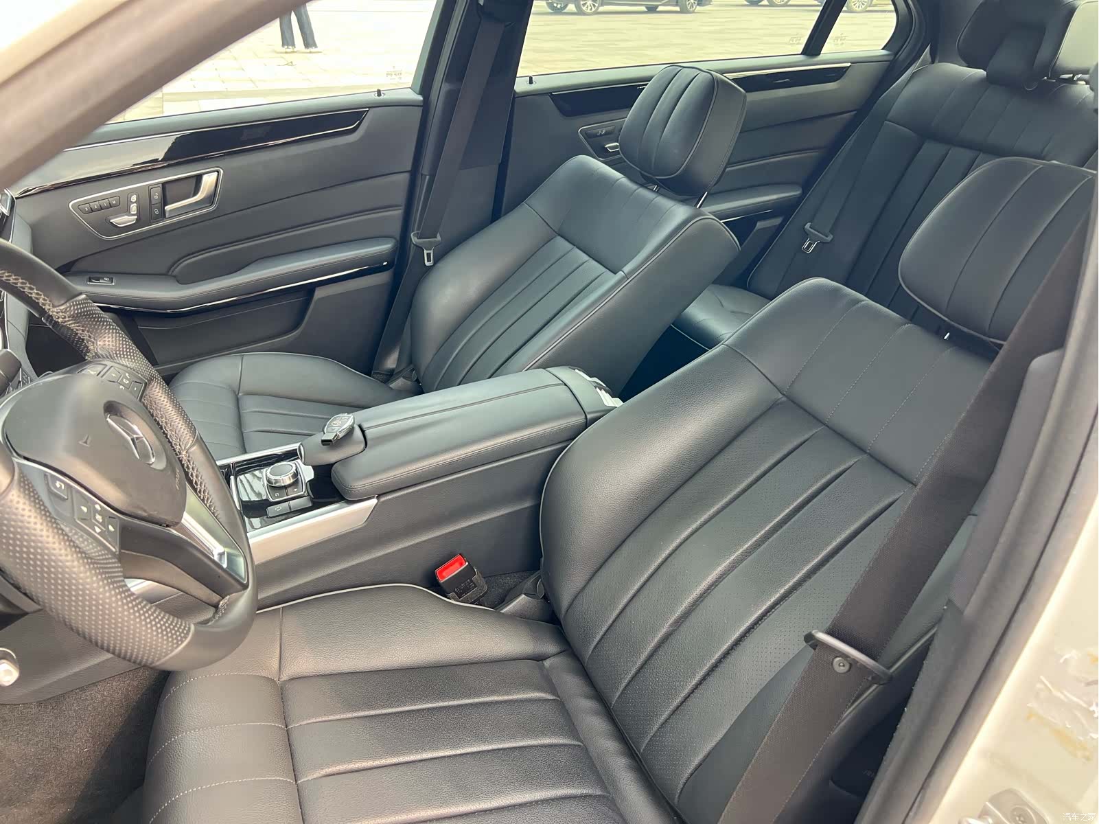 Mercedes-Benz E-Class, 2016 38