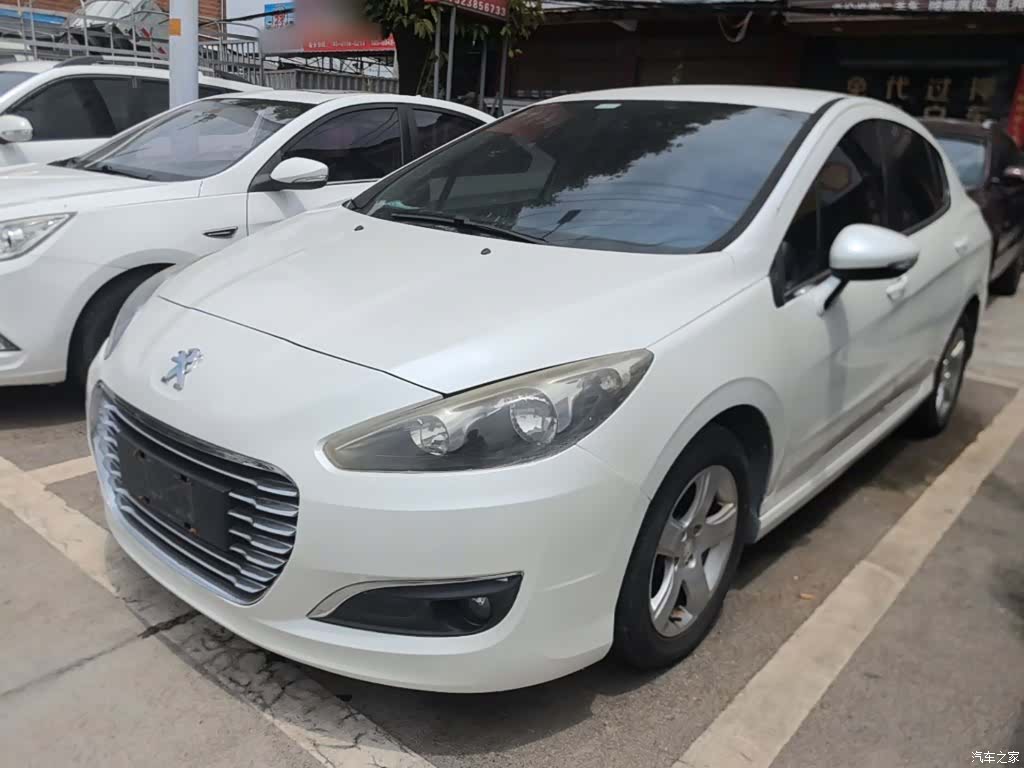 Peugeot 308, 2014 1