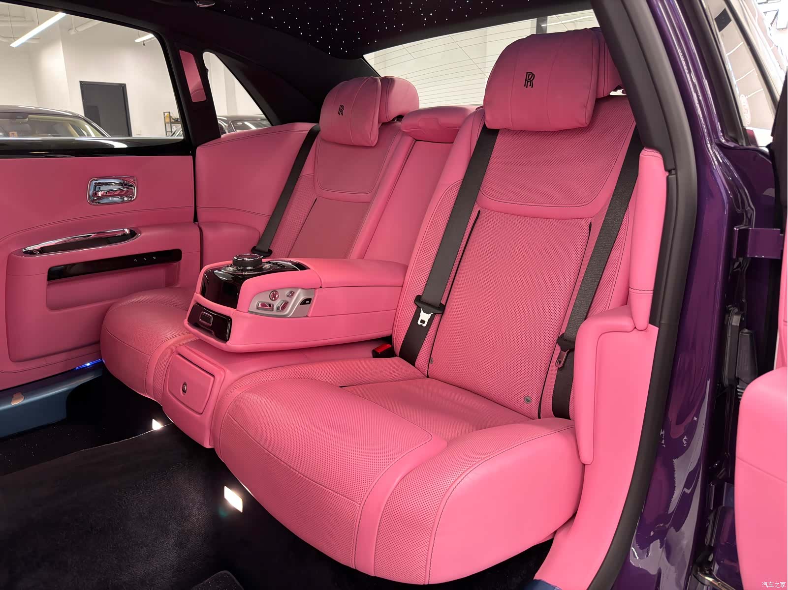 Rolls-Royce Ghost, 2021 8