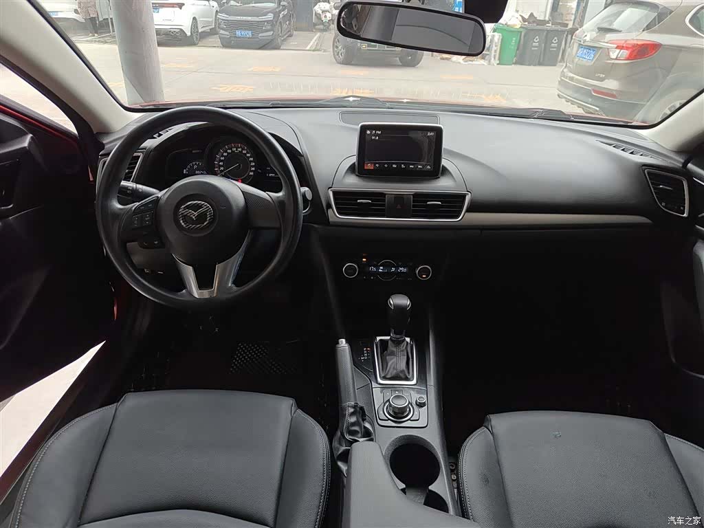 Mazda Mazda3, 2016 6