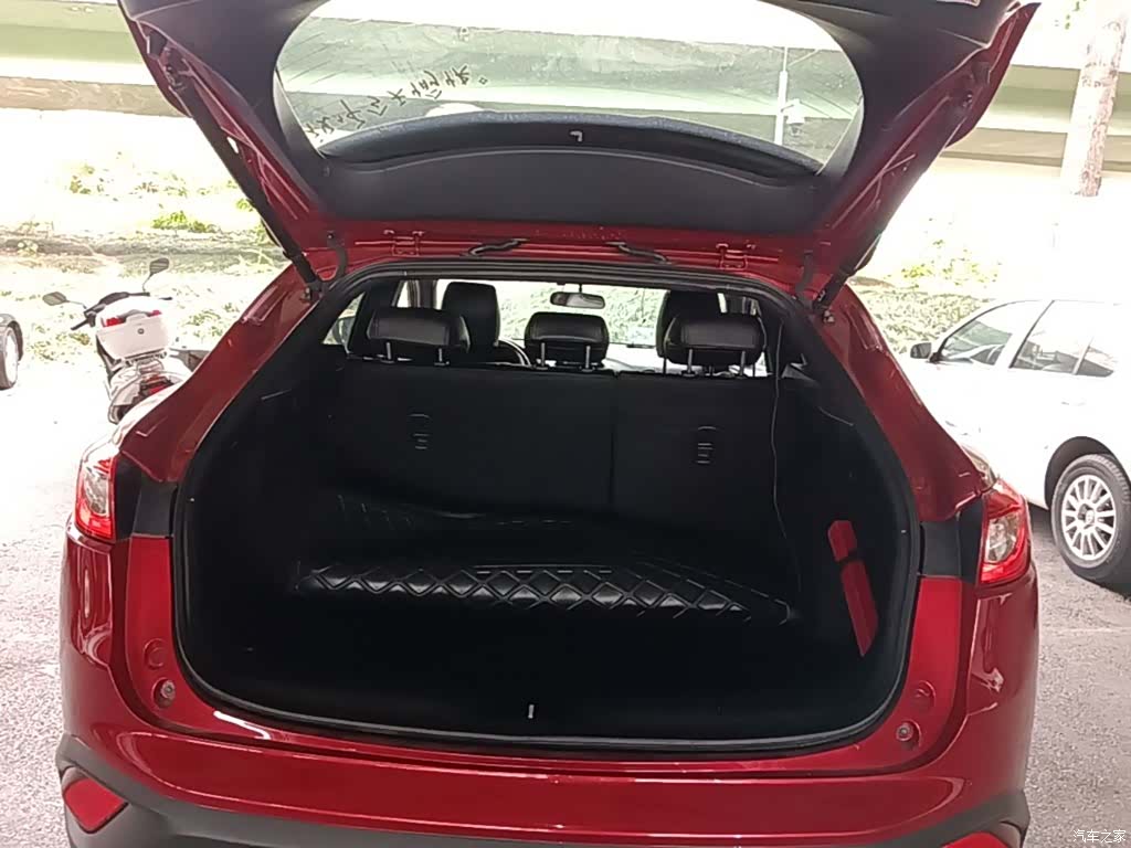 Mazda CX-4, 2019 19