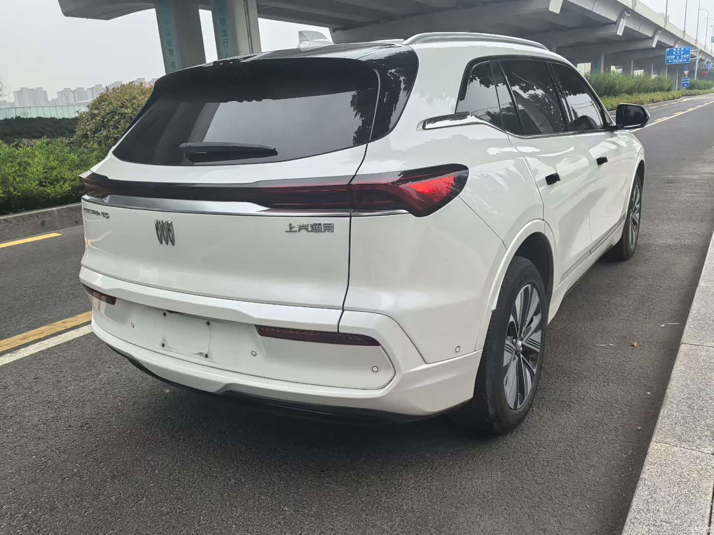 Buick E5, 2025 8