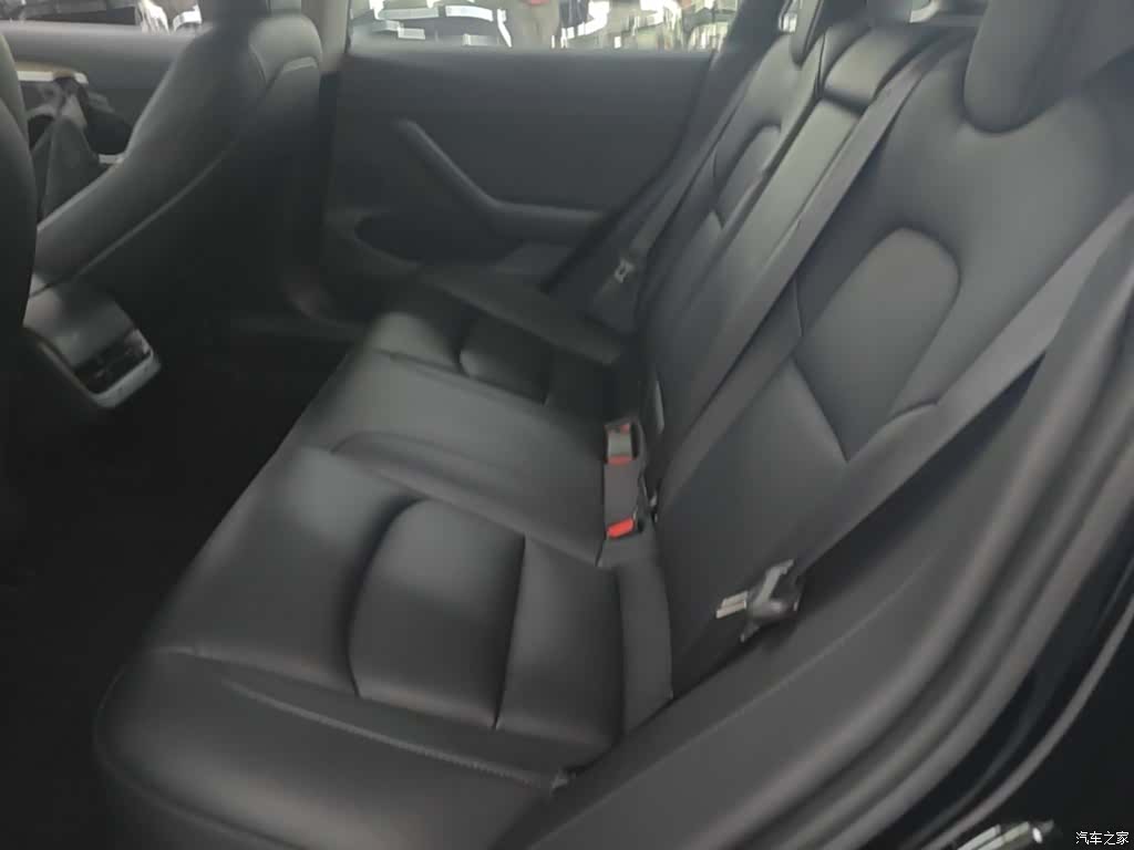 Tesla Model 3, 2023 17