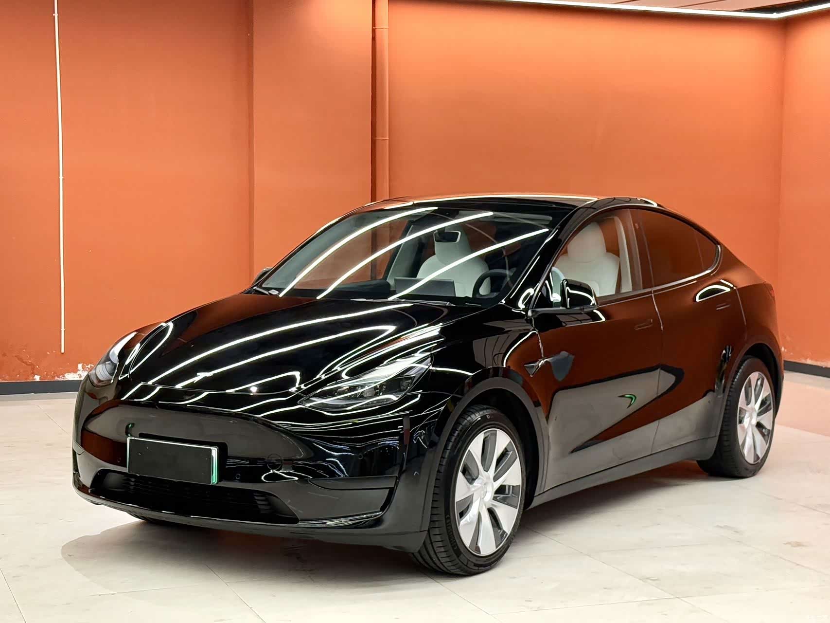 Tesla Model Y, 2022 1