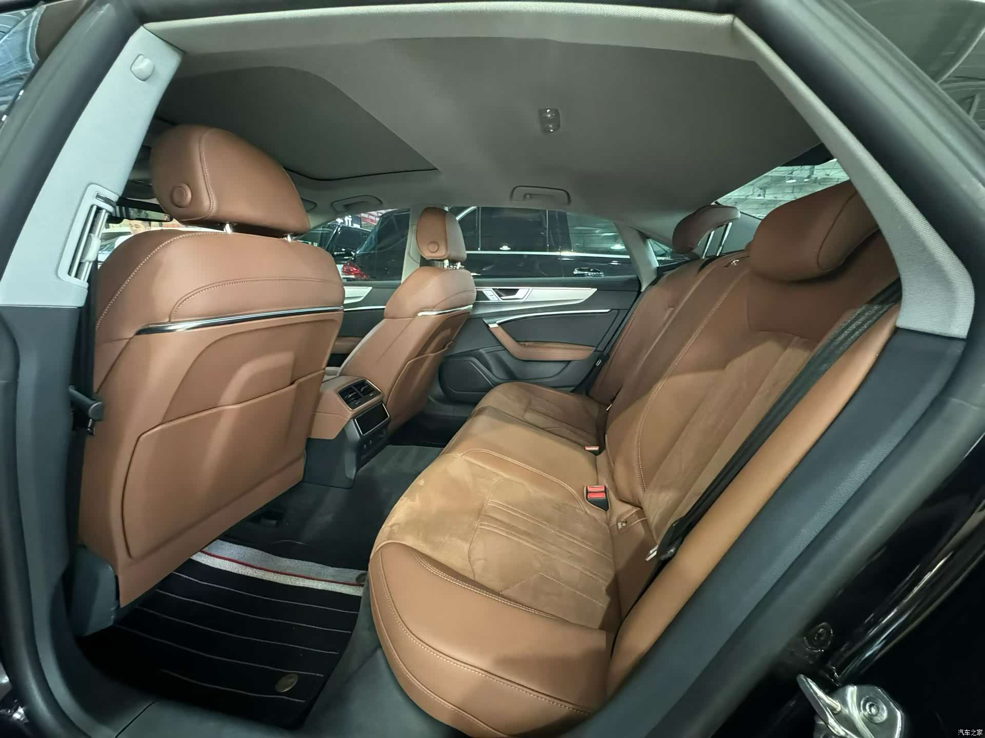 Audi A7L, 2024 7