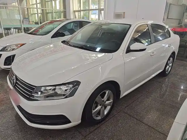 Volkswagen Lavida 2018 — купить из Китая под заказ