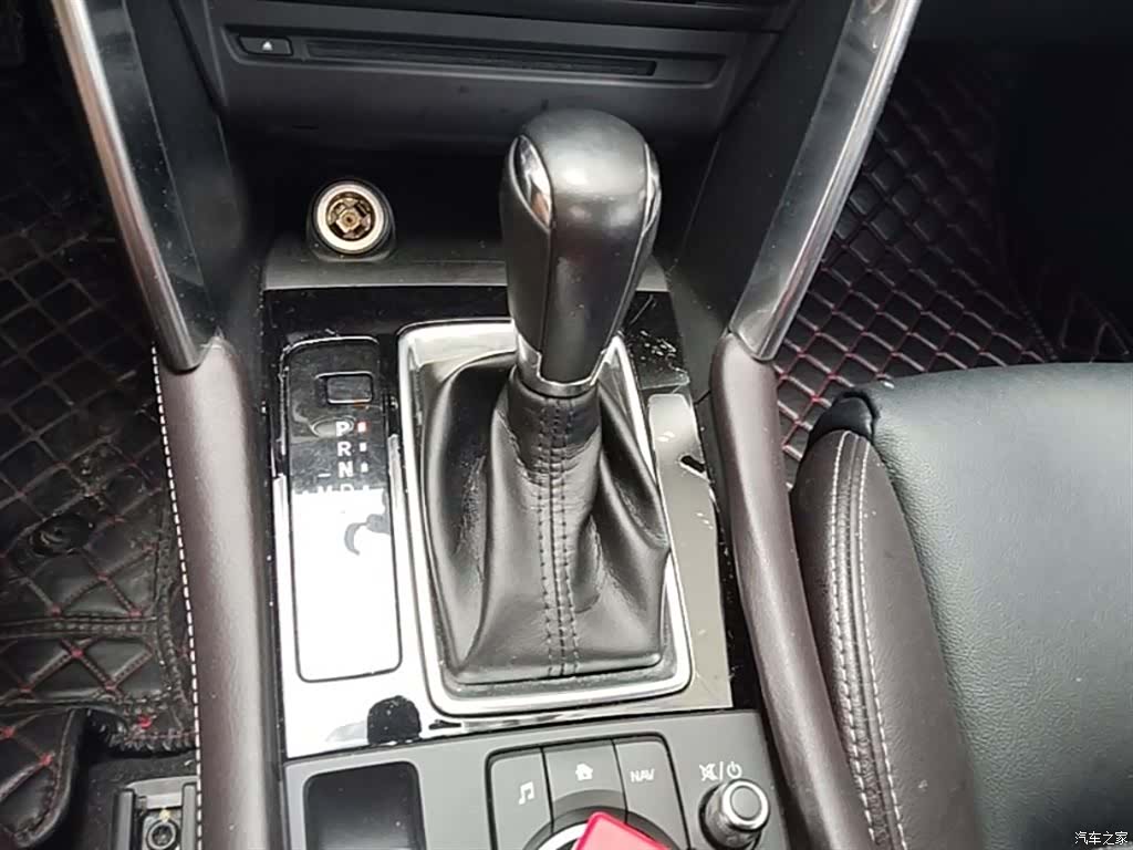 Mazda CX-4, 2019 14