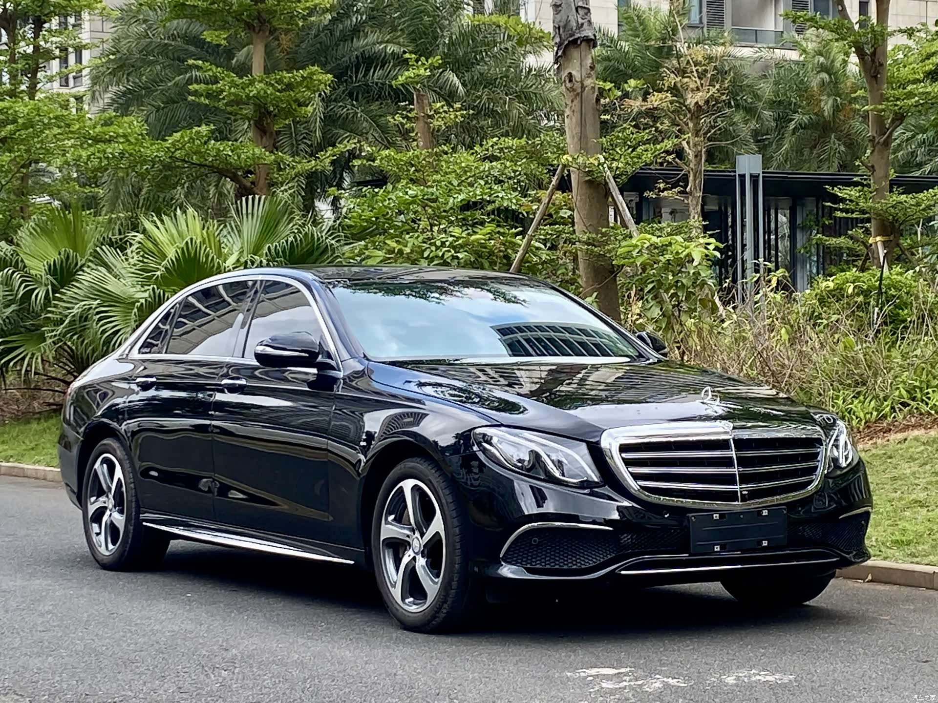 Mercedes-Benz E-Class, 2017 3