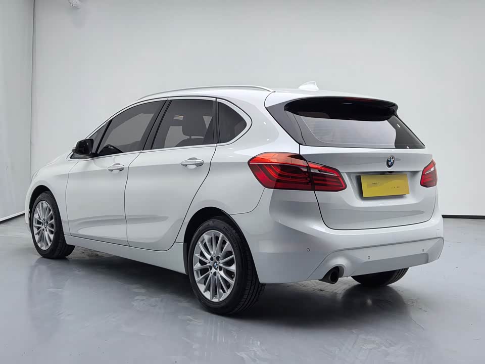 BMW 2 series station wagon