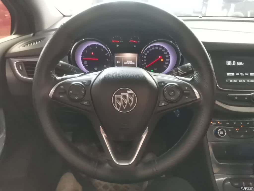Buick Verano, 2018 11