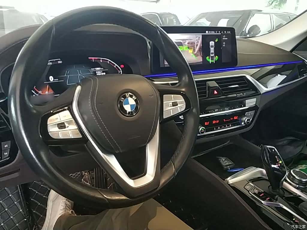 BMW 5 Series, 2022 10