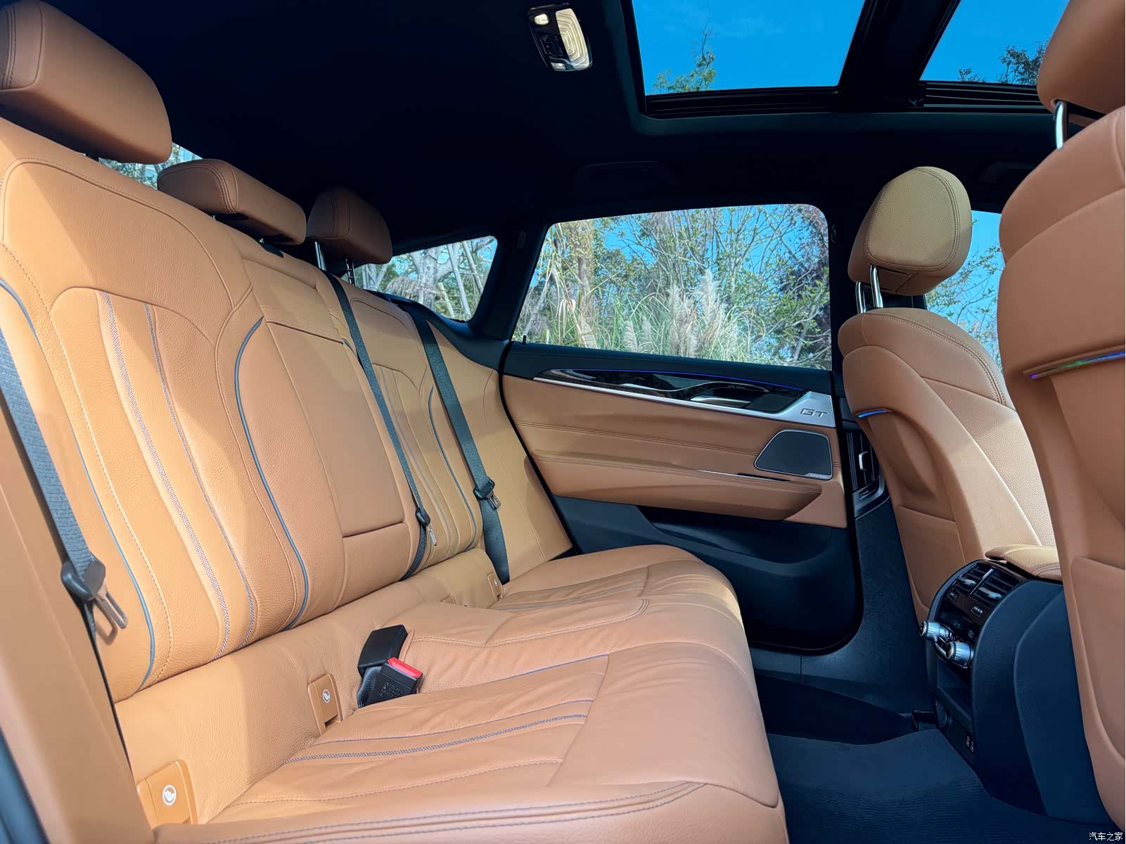 BMW 6 Series GT, 2024 15