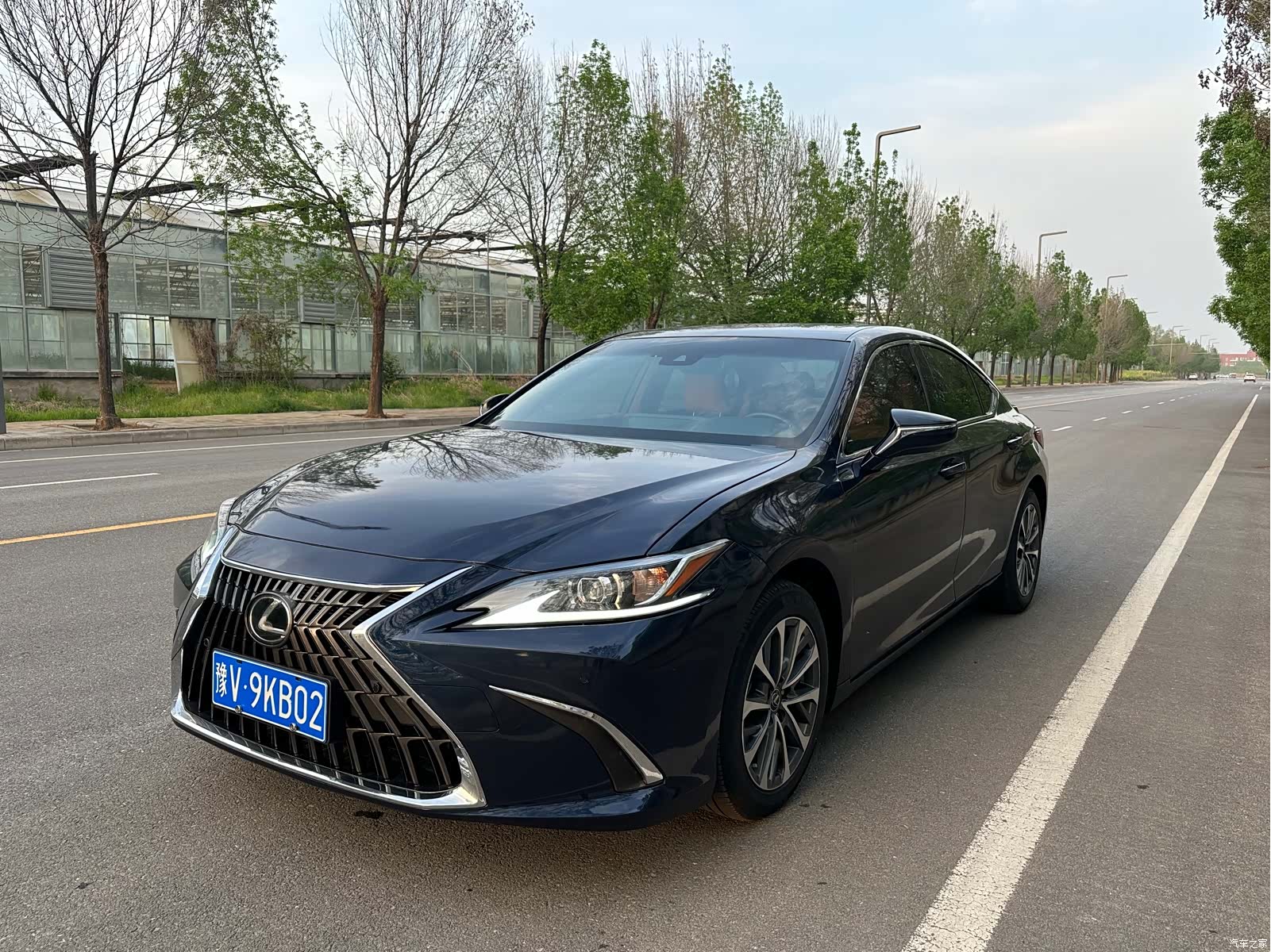 Lexus ES