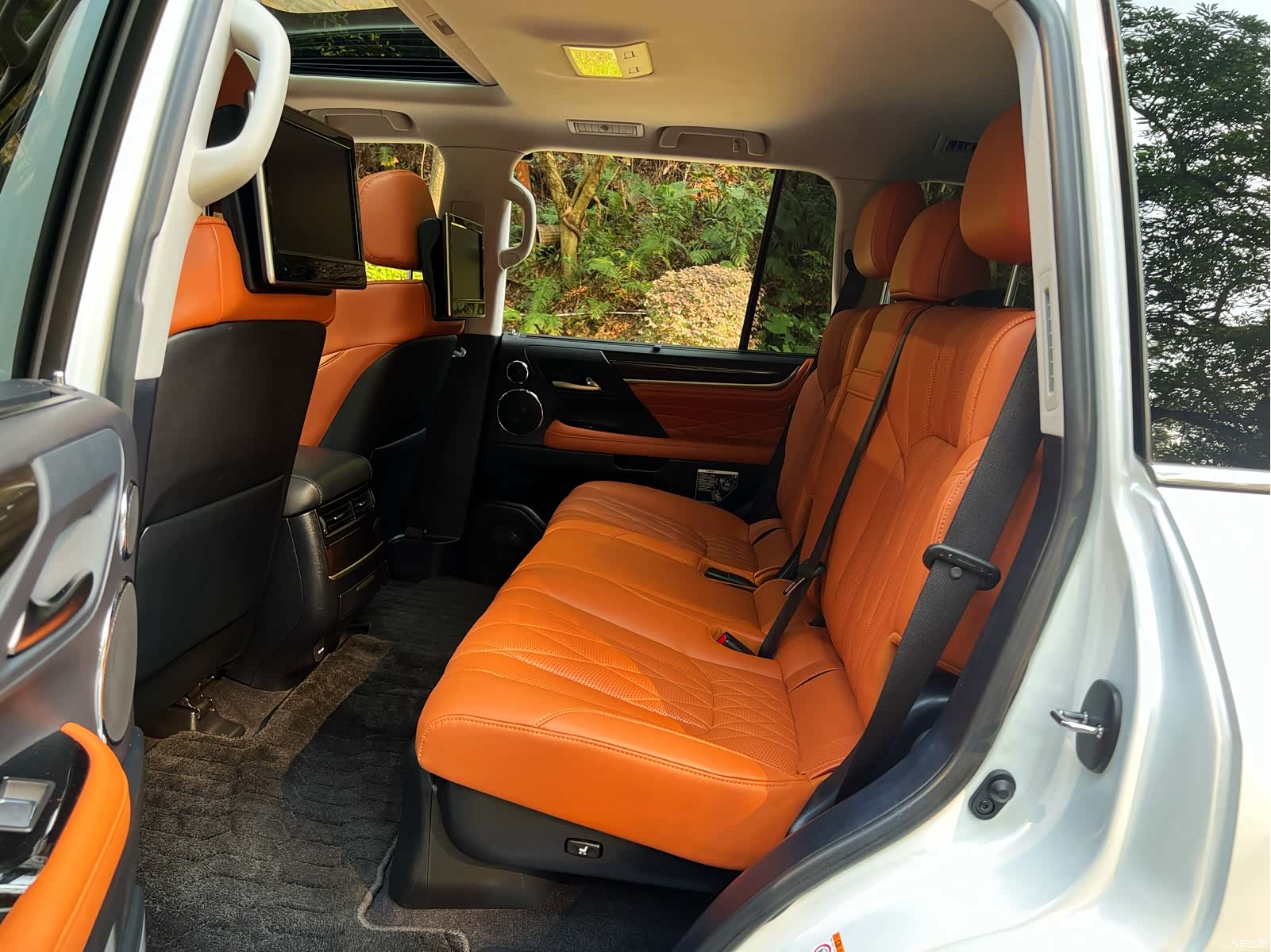 Lexus LX, 2018 11