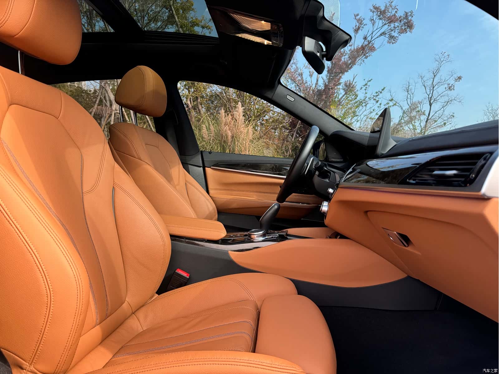 BMW 6 Series GT, 2024 9