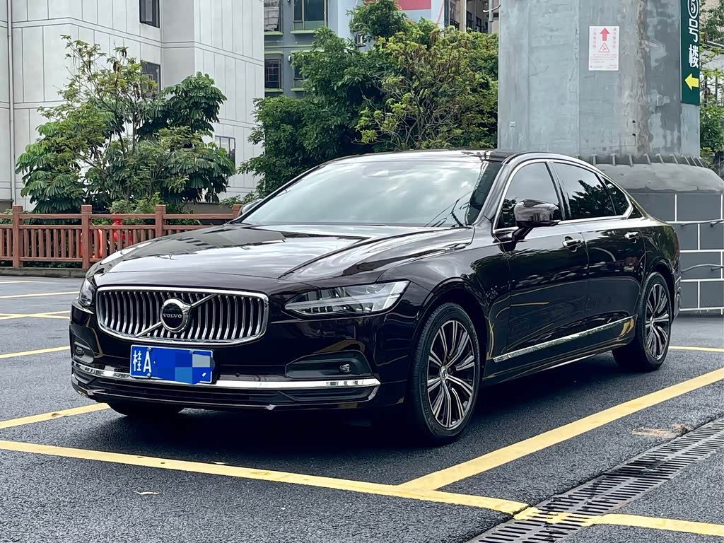 Volvo S90