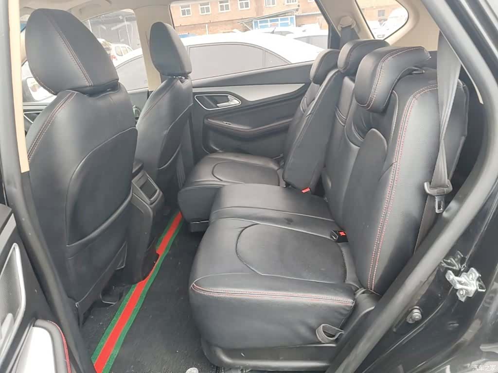 Wuling 560, 2017 13