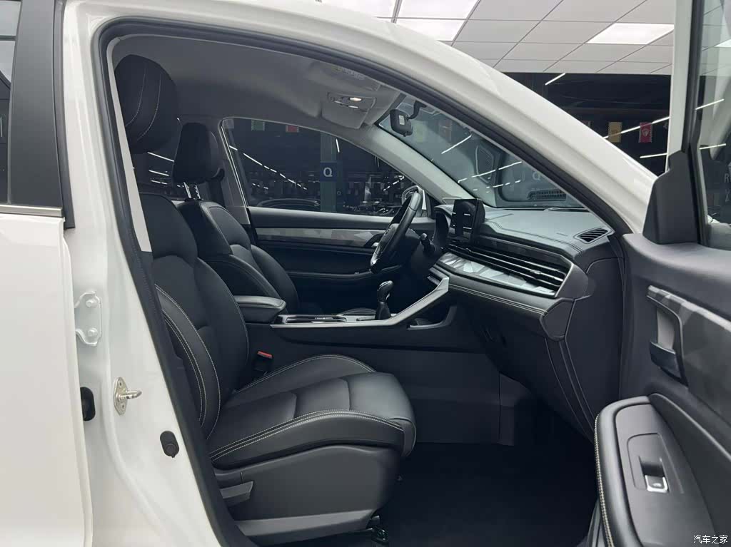 Geely X6, 2022 15
