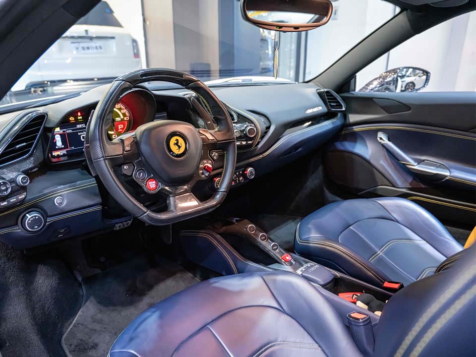Ferrari 488