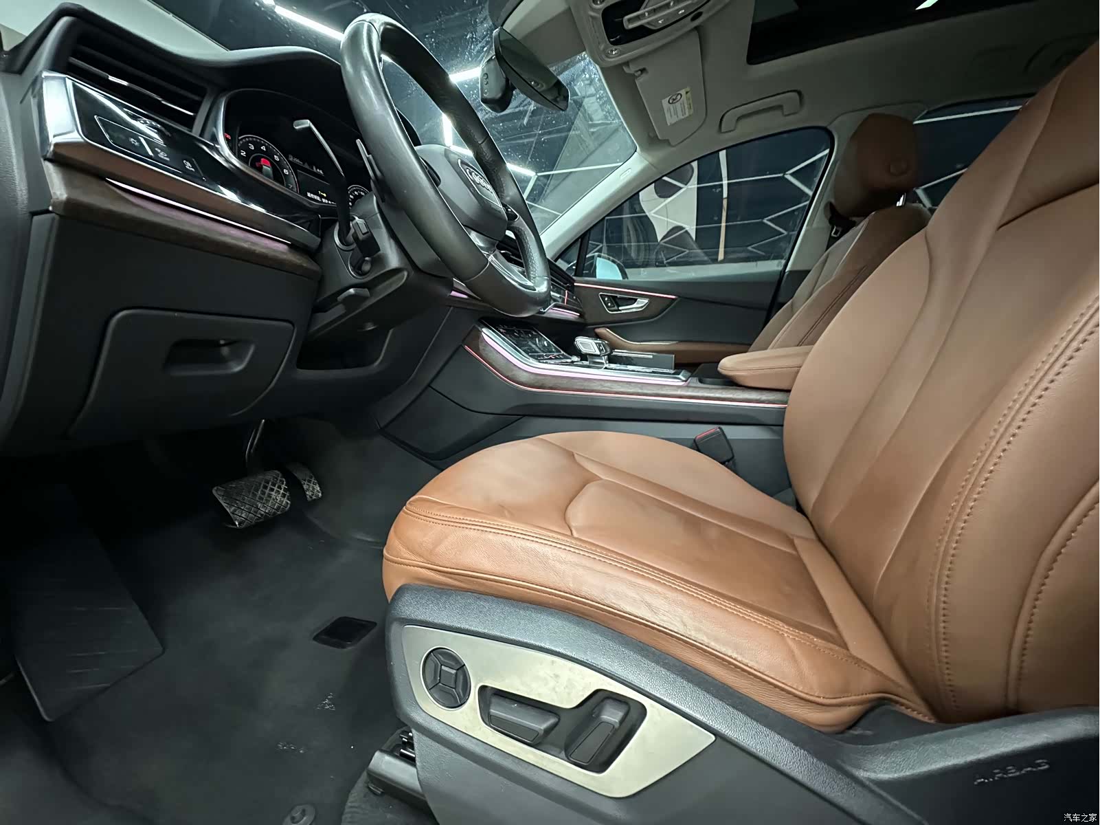 Audi Q7, 2020 10