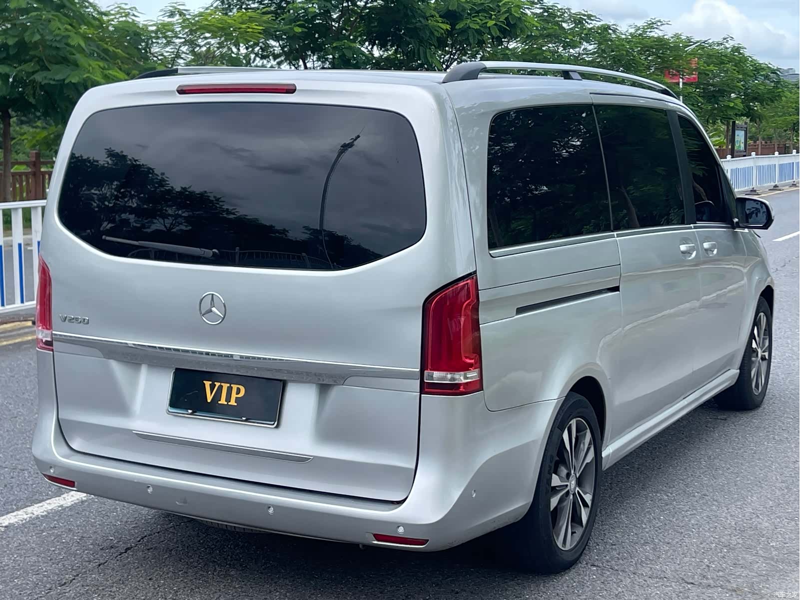 Mercedes-Benz V-Class, 2017 6