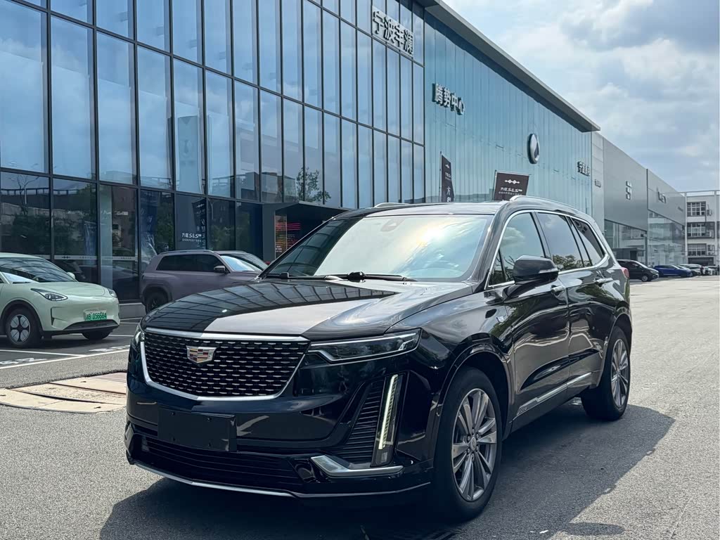 Cadillac XT6 2022 2.0T мест Luxury