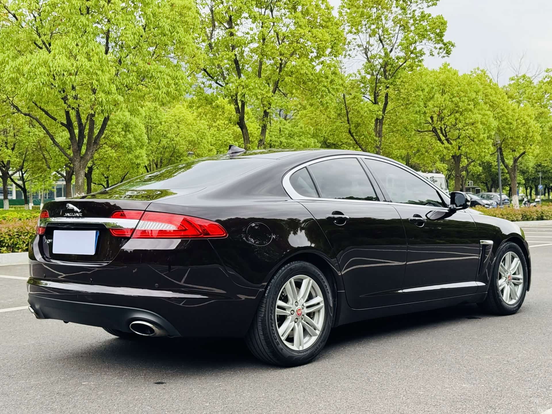 Jaguar XF, 2013 4