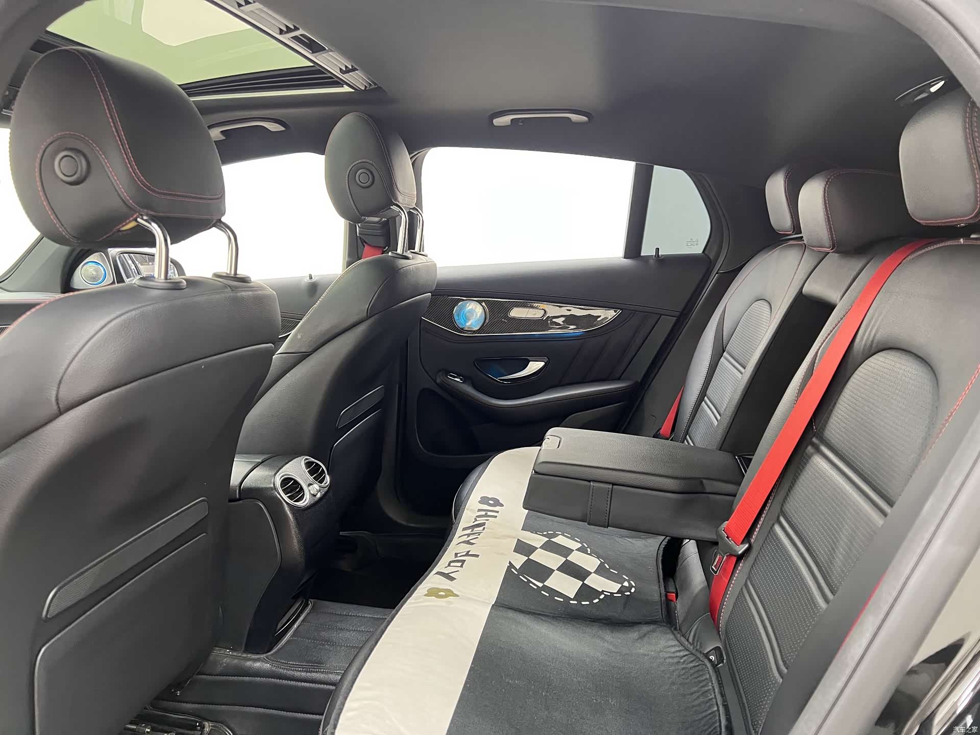 Mercedes-Benz GLC, 2019 18