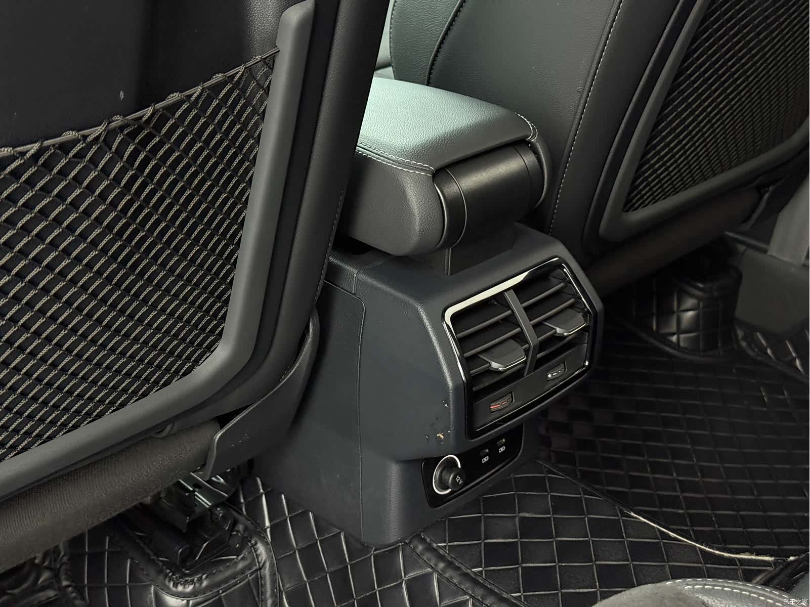 Audi Q3, 2022 15