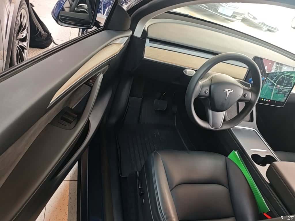 Tesla Model Y, 2021 16