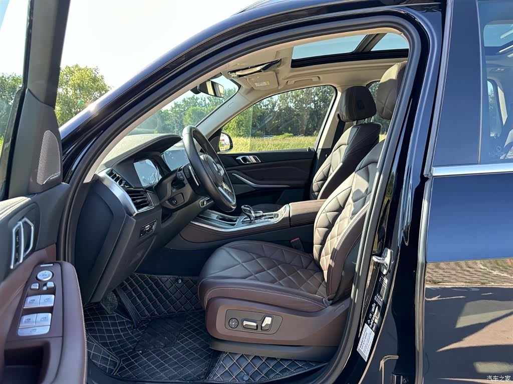 BMW X5, 2023 9