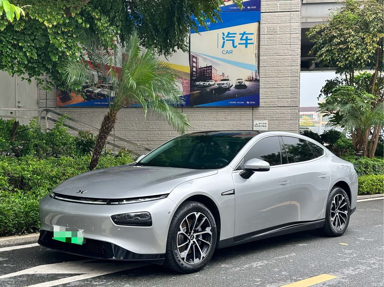 Xpeng P7, 2021 1