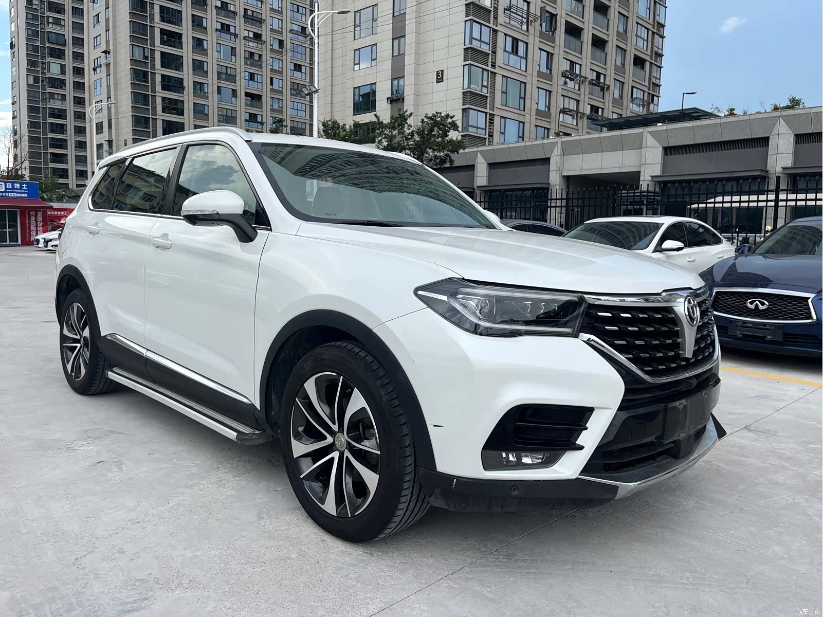 HuaChenZhongHua V7, 2018 3