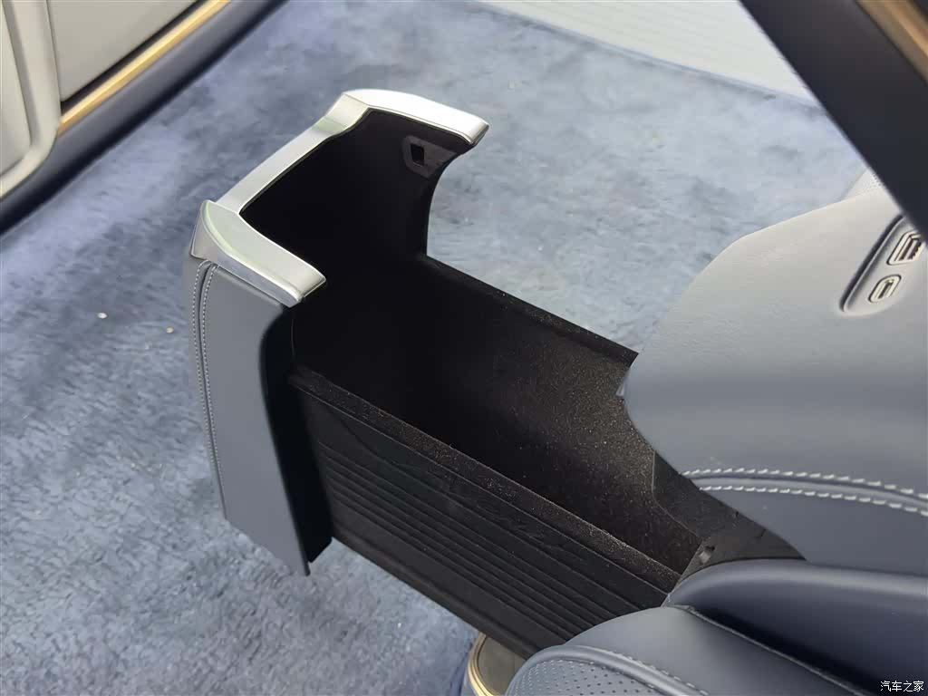 Buick Century, 2023 18