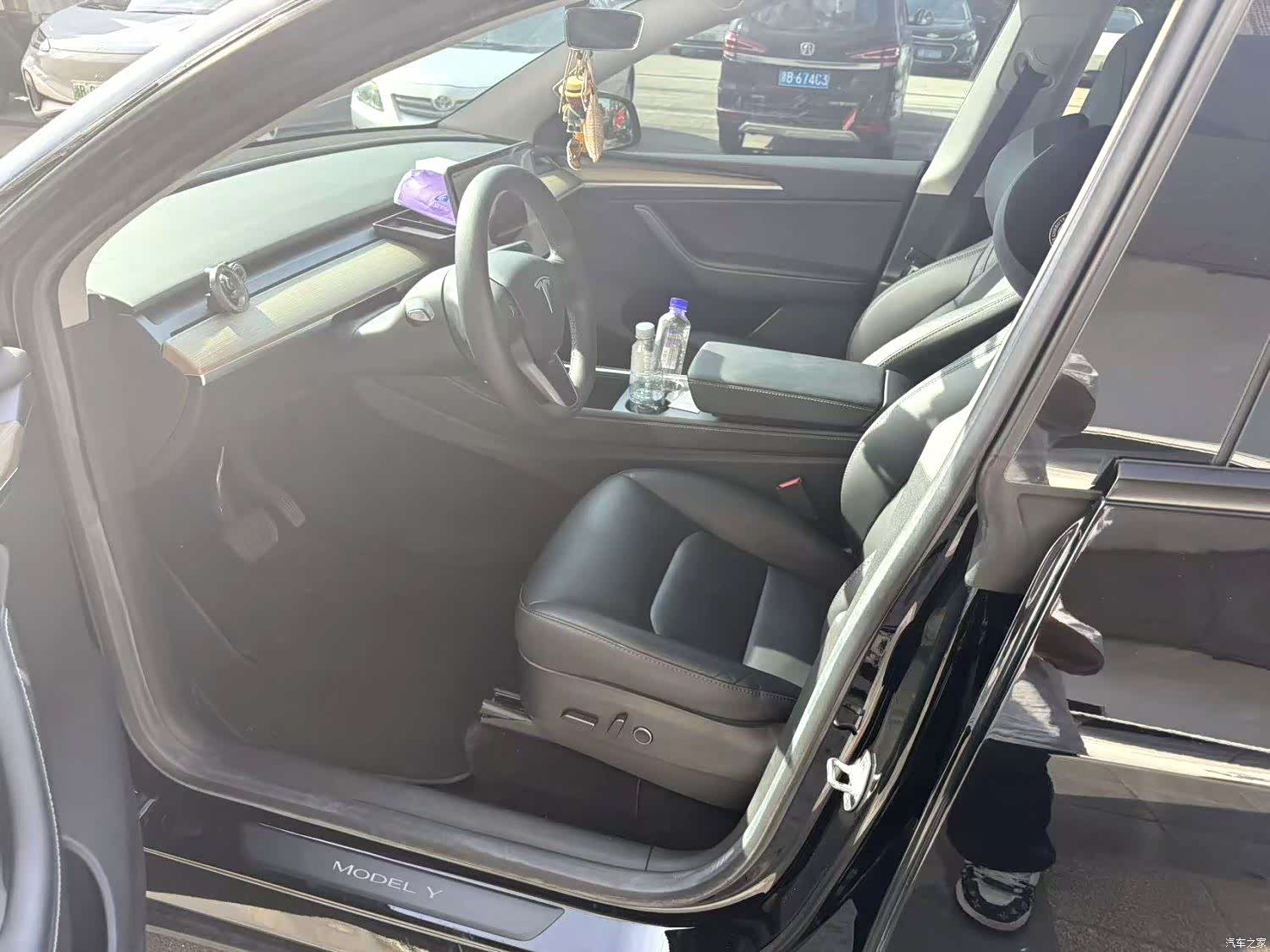 Tesla Model Y, 2023 6